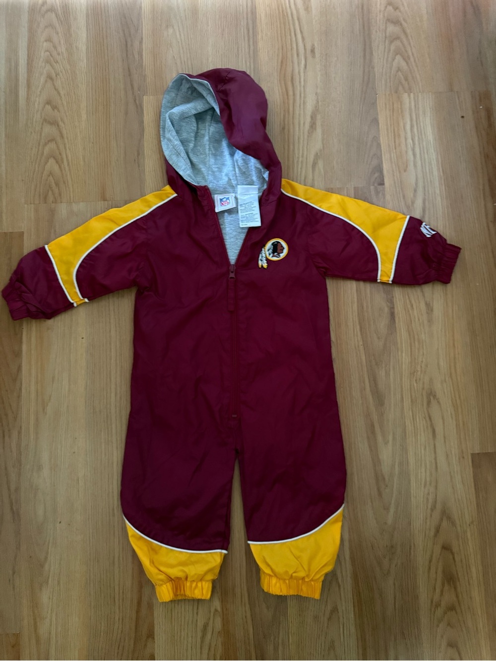 Vintage NFL Washington redskins baby onesie 6-9months